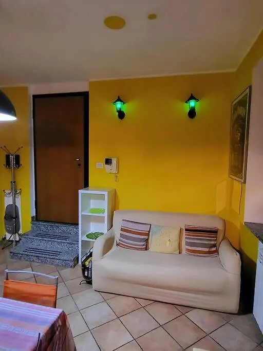 Home Sweet Home Bareggio Apartment